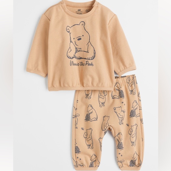 H&M Matching Sets Baby Disney Winnie The Pooh Sweatsuit Outfit